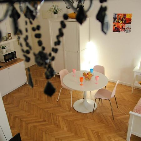 Corner 2 Cracow I Old Town I Big Studio & Balcony Krasków Εξωτερικό φωτογραφία